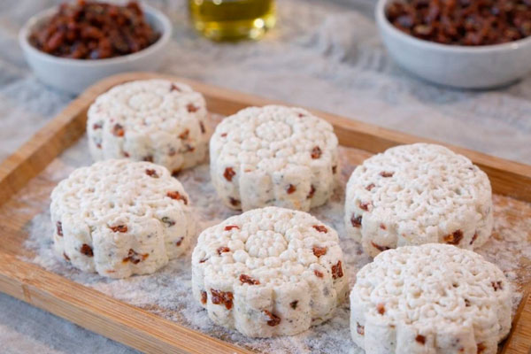 Фото Сырники с вялеными томатами